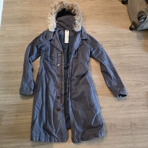 EVER Long Warm Coat With Fur Hood Pre-owned/stain
